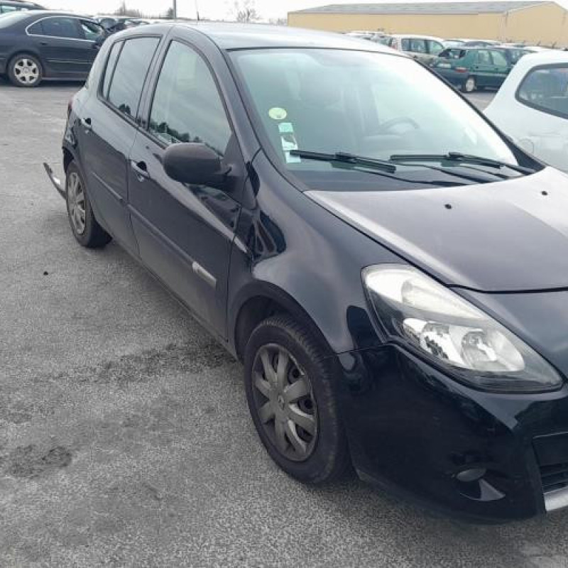 Moteur RENAULT CLIO 3 Photo n°2