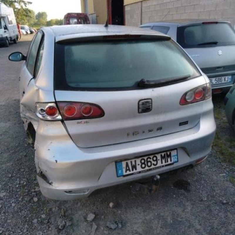 Pretensionneur de ceinture avant droit SEAT IBIZA 3 Photo n°7