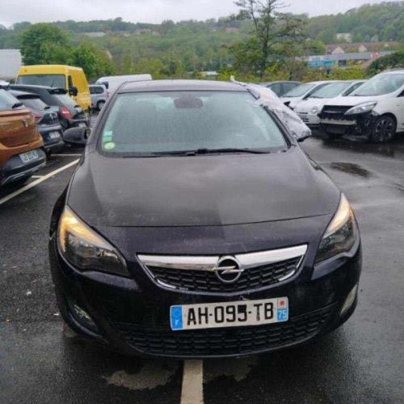 Demarreur OPEL ASTRA J Photo n°4