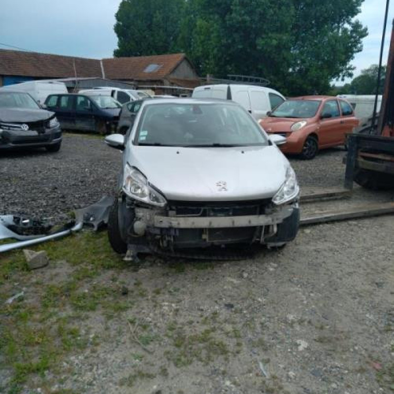 Moteur essuie glace arriere PEUGEOT 208 1 Photo n°5