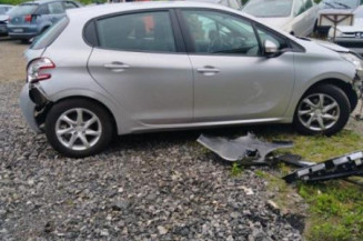 Moteur essuie glace arriere PEUGEOT 208 1