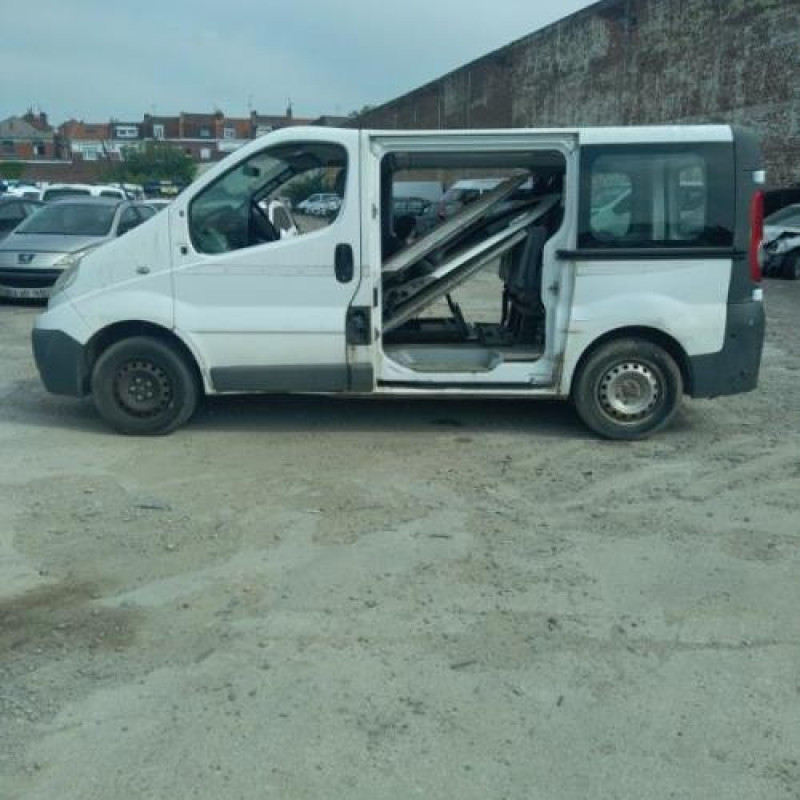 Capot RENAULT TRAFIC 2 Photo n°13