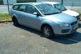 Pompe de direction FORD FOCUS 2