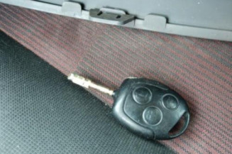 Pretensionneur de ceinture avant droit FORD FIESTA 5