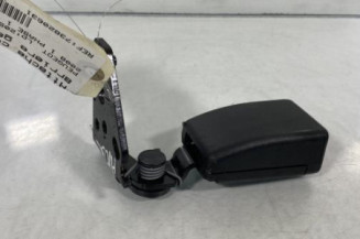 Attache ceinture arriere gauche PEUGEOT 2008 1