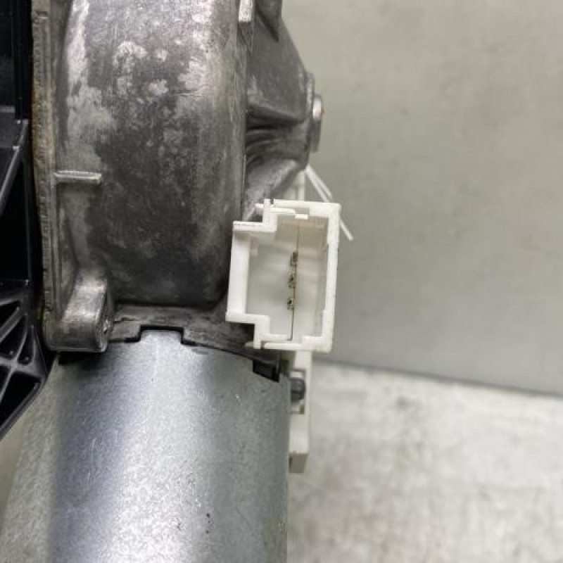 Moteur essuie glace arriere RENAULT TRAFIC 3 Photo n°3