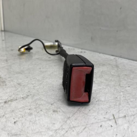 Attache ceinture avant gauche PEUGEOT 3008 1