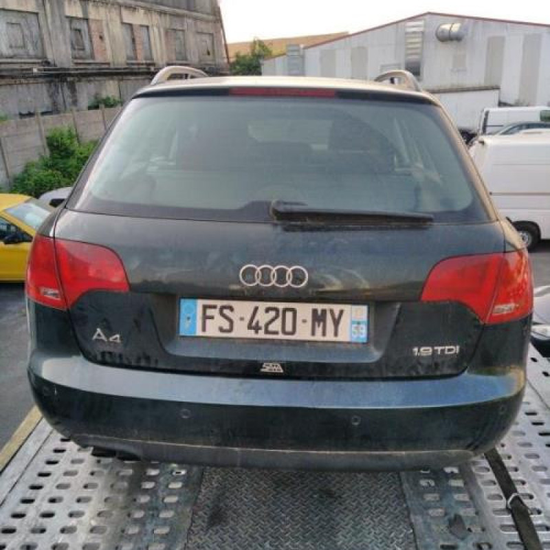 Malle/Hayon arriere AUDI A4 2 Photo n°13