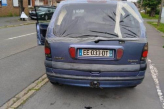 Anti brouillard gauche (feux) RENAULT ESPACE 3