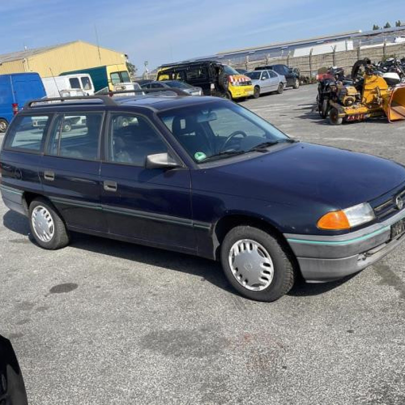 Feu arriere principal gauche (feux) OPEL ASTRA F Photo n°4