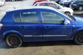 Leve vitre mecanique arriere gauche OPEL ASTRA H