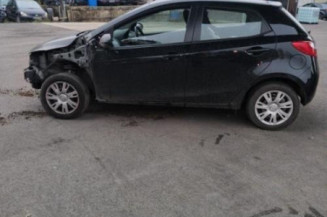 Feu arriere stop central MAZDA 2 2