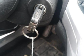 Pretensionneur de ceinture avant gauche OPEL ASTRA J