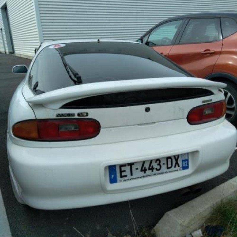 Leve vitre electrique avant droit MAZDA MX3 Photo n°8