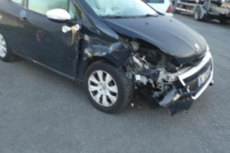 Cremaillere assistee PEUGEOT 208 1