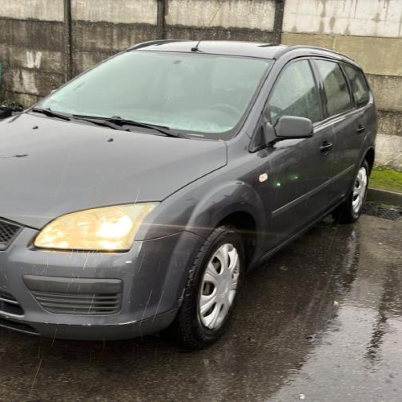 Pare choc arriere FORD FOCUS 2 Photo n°8