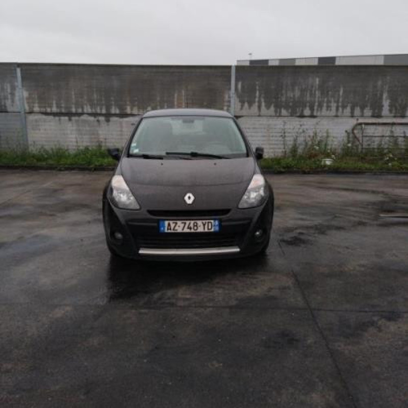 Boitier UCH RENAULT CLIO 3 Photo n°4