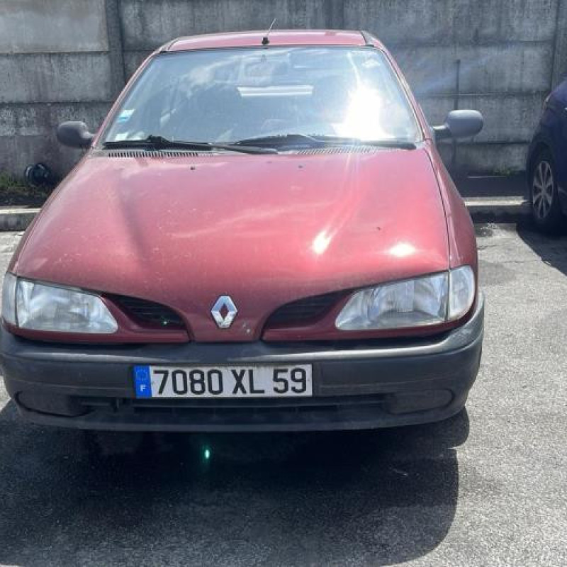 Retroviseur droit RENAULT MEGANE 1 Photo n°1