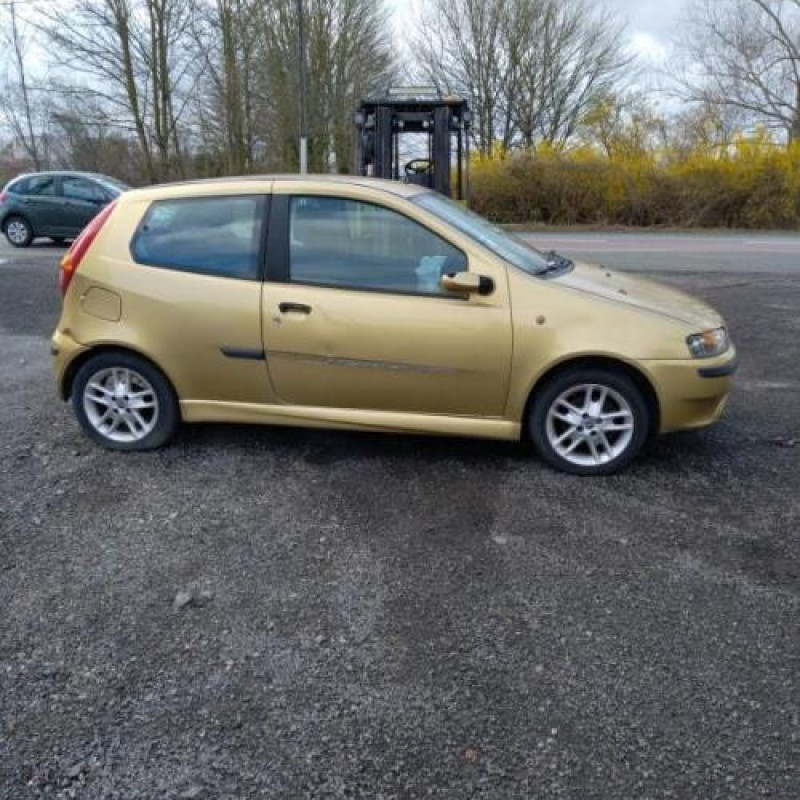 Boite de vitesses FIAT PUNTO 2 Photo n°2