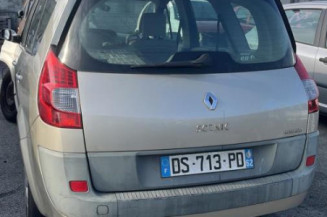 Boitier UCH RENAULT GRAND SCENIC 2