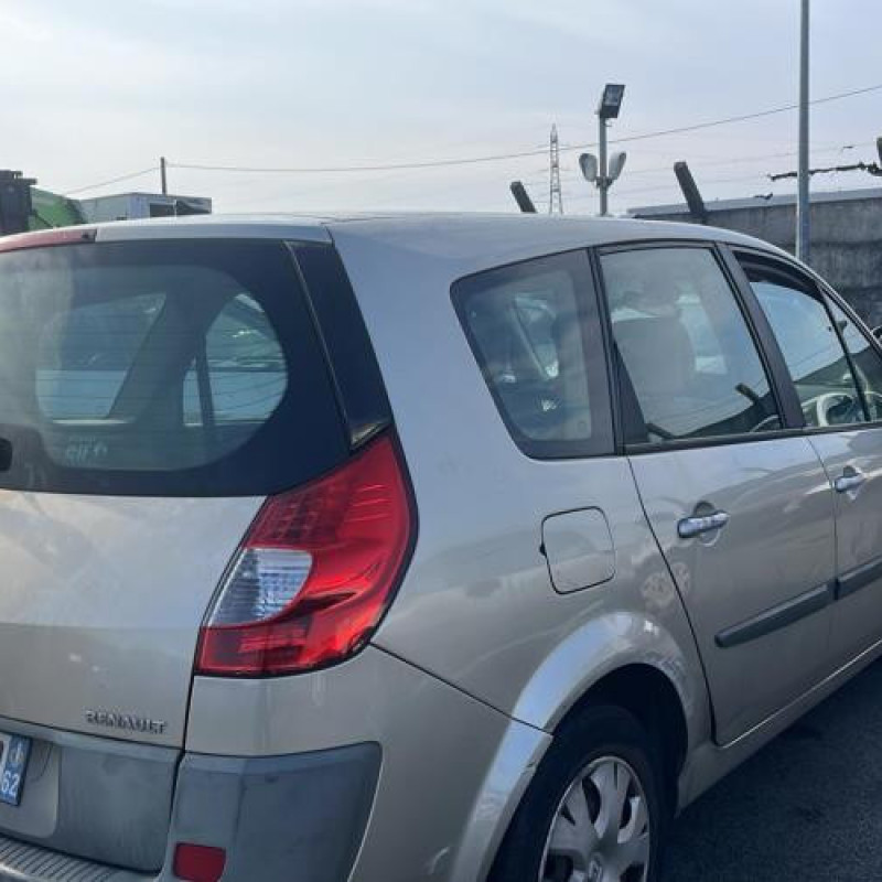 Boitier UCH RENAULT GRAND SCENIC 2 Photo n°11