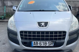 Poignee porte avant gauche PEUGEOT 3008 1