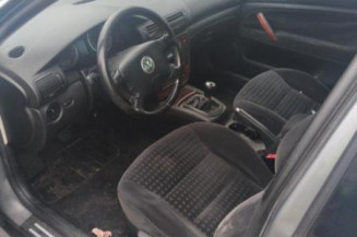 Porte arriere droit VOLKSWAGEN PASSAT 4