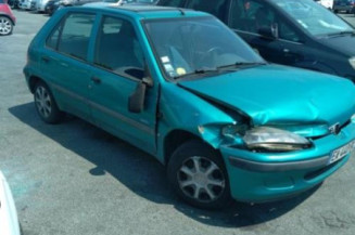 Pare choc arriere PEUGEOT 106