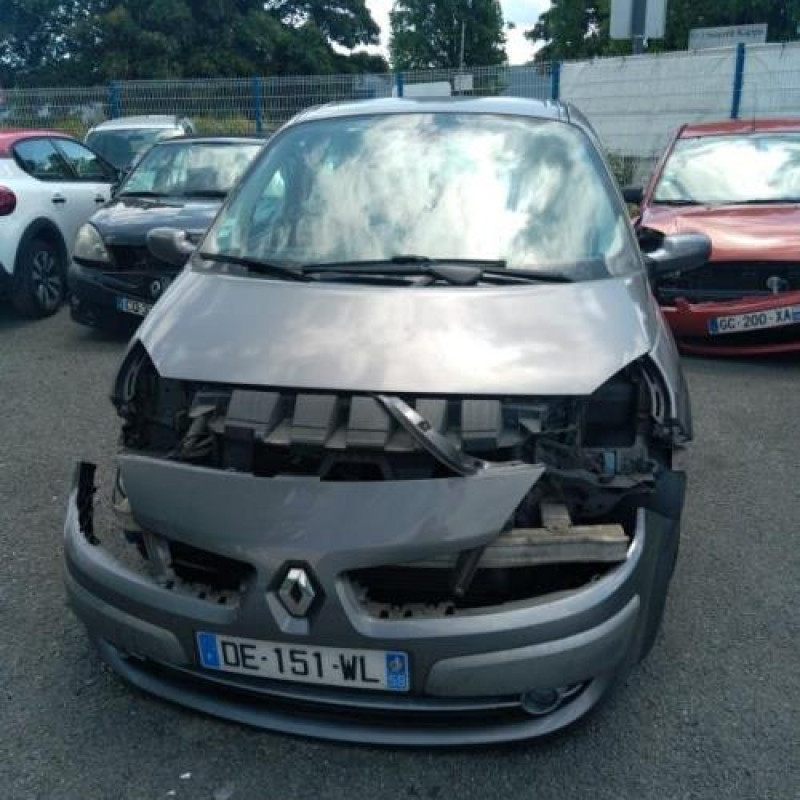 Pare choc arriere RENAULT SCENIC 2 Photo n°8