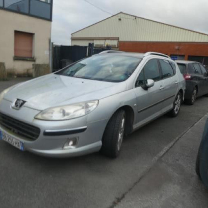 Pare choc arriere PEUGEOT 407 Photo n°8