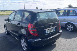 Renfort pare choc arriere (traverse) MERCEDES CLASSE A 169