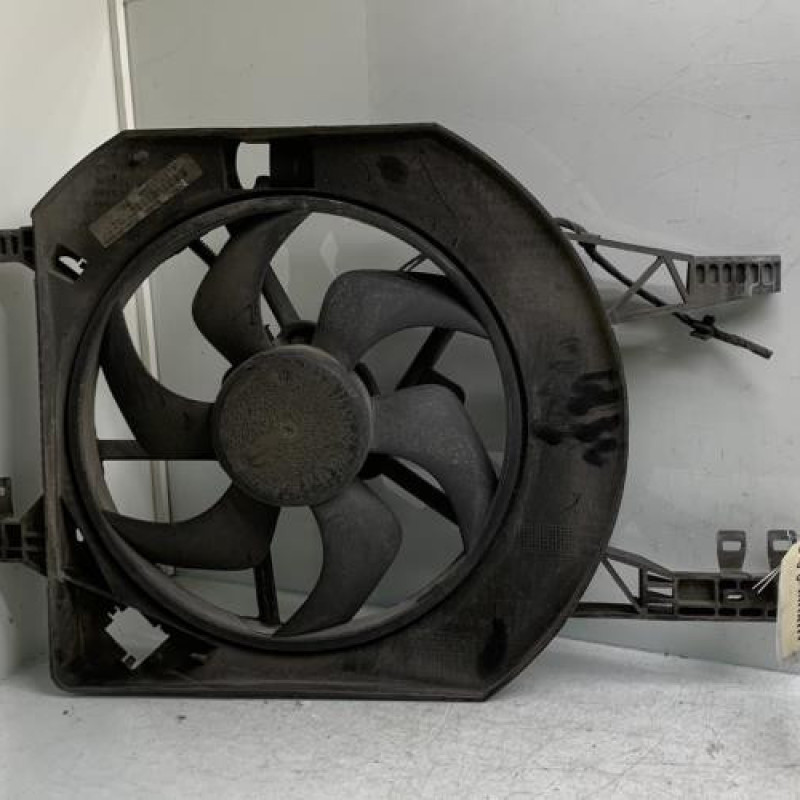 Moto ventilateur radiateur RENAULT TRAFIC 2 Photo n°1