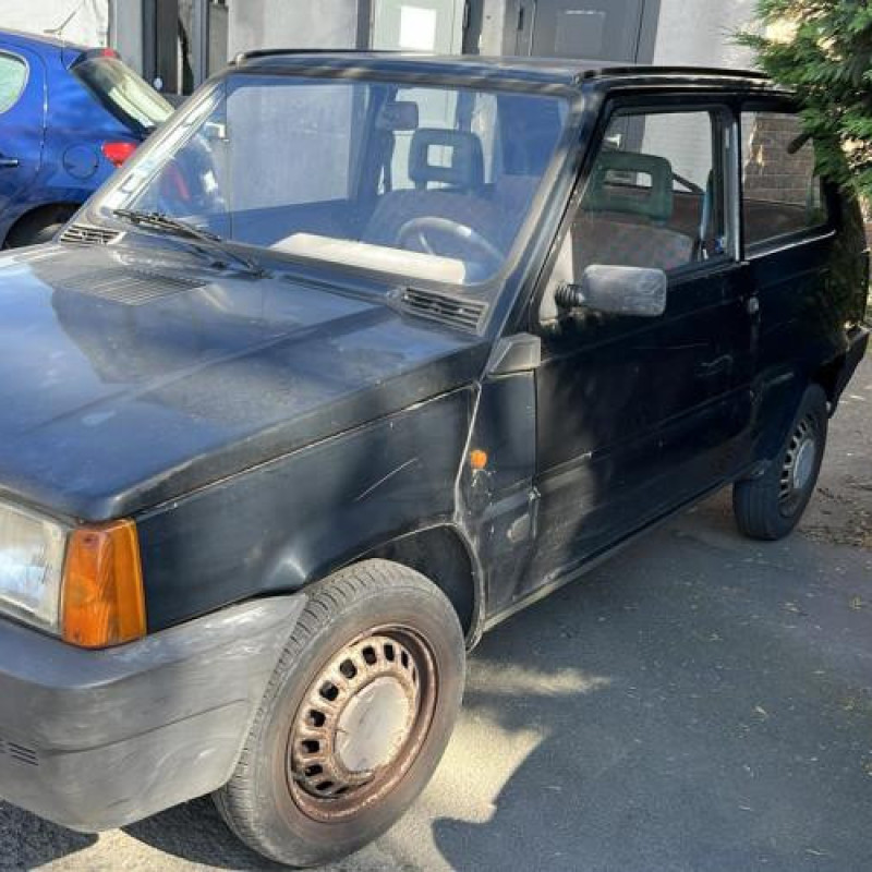 Pare choc arriere FIAT PANDA 1 Photo n°8