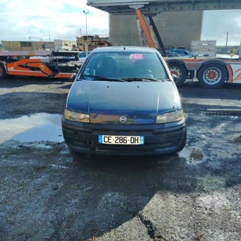 Moteur essuie glace arriere FIAT PUNTO 2 Photo n°4