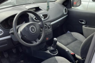 Boitier UCH RENAULT CLIO 3