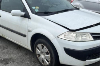 Vitre avant gauche RENAULT MEGANE 2