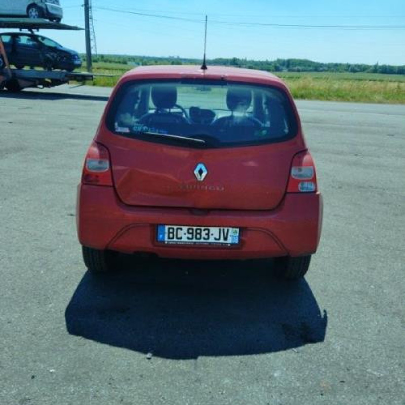 Capot RENAULT TWINGO 2 Photo n°12