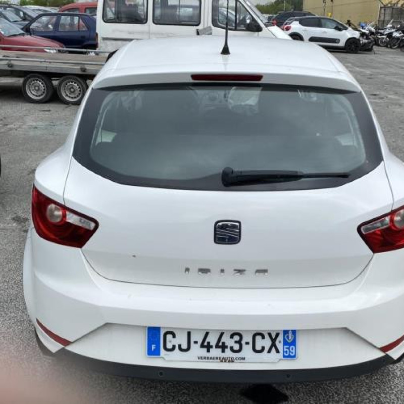 Antenne SEAT IBIZA 4 Photo n°8