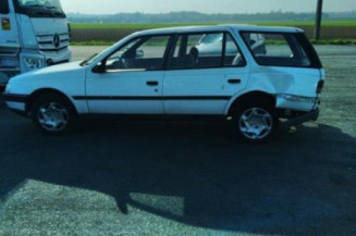 Leve vitre mecanique arriere gauche PEUGEOT 405