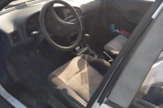 Leve vitre mecanique arriere gauche PEUGEOT 405