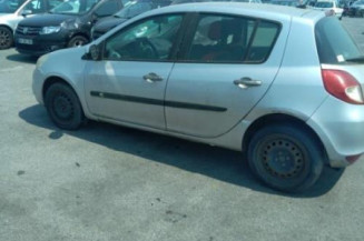 Boitier UCH RENAULT CLIO 3