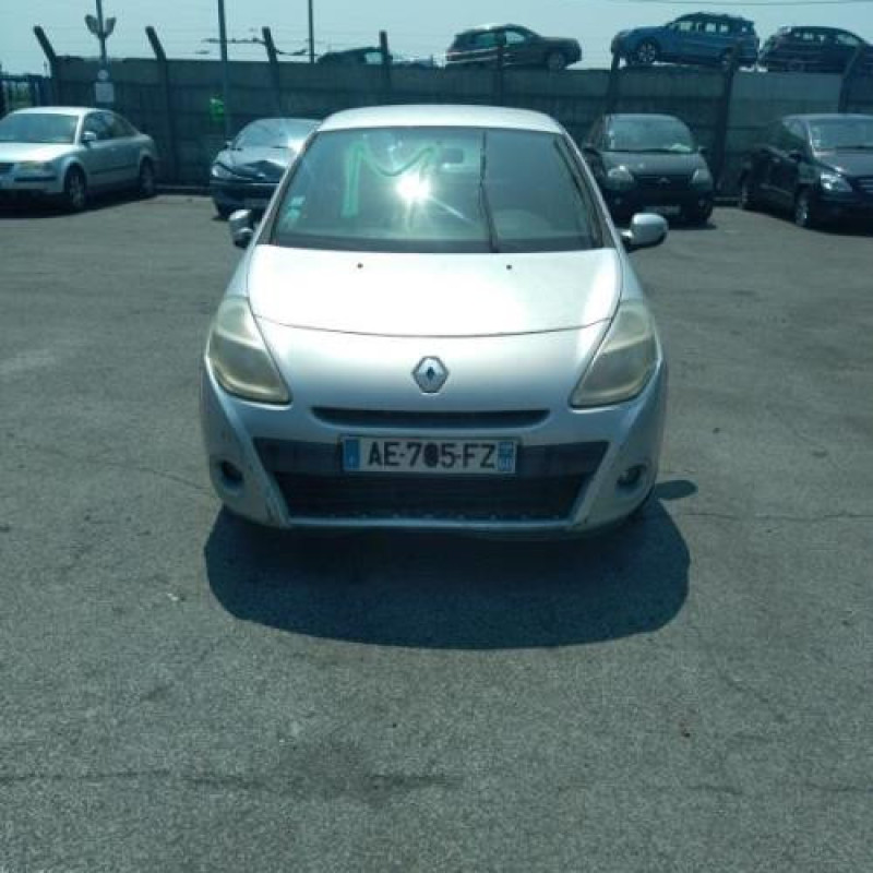 Calculateur RENAULT CLIO 3 Photo n°5