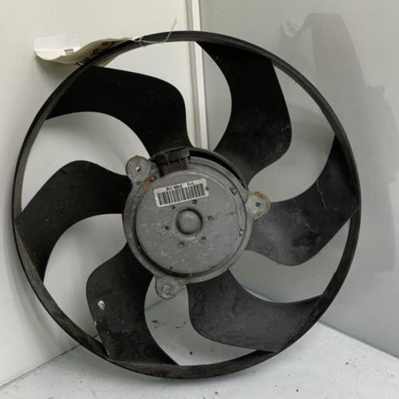 Moto ventilateur radiateur RENAULT CLIO 3 Photo n°3