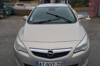 Plage arriere OPEL ASTRA J