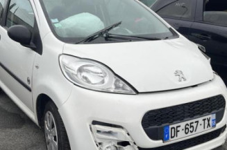 Attache ceinture arriere droit PEUGEOT 107