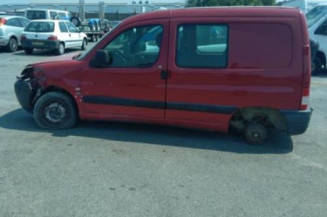 Arret de porte avant droit PEUGEOT PARTNER 1