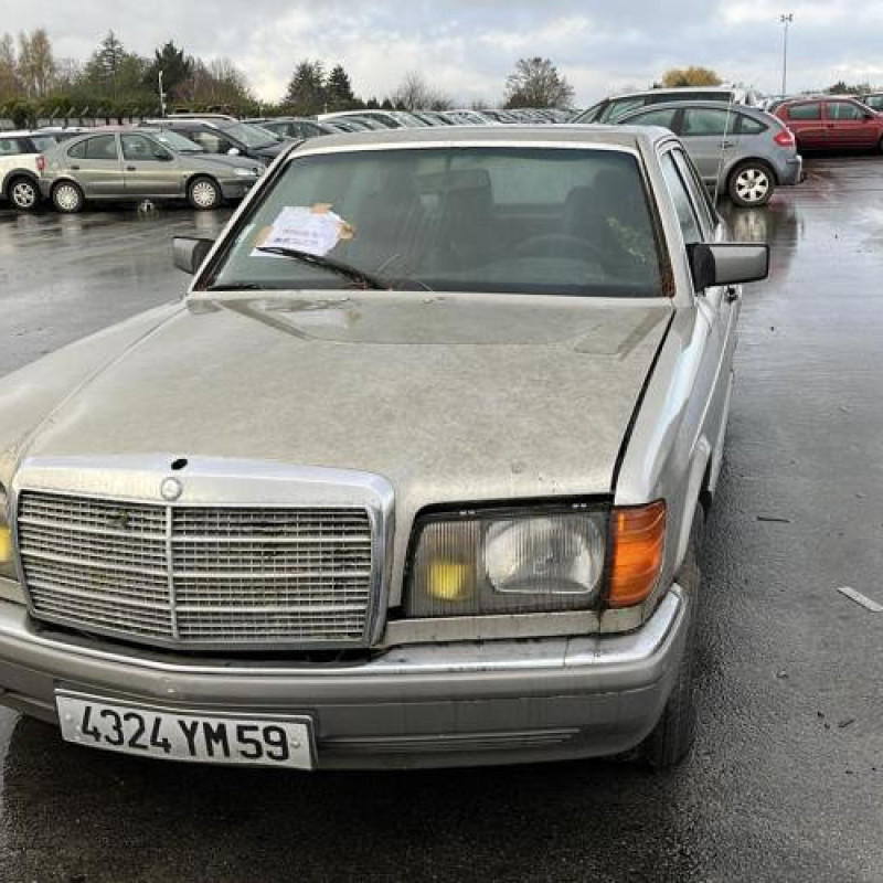 Trappe d'essence MERCEDES CLASSE S W126 Photo n°3