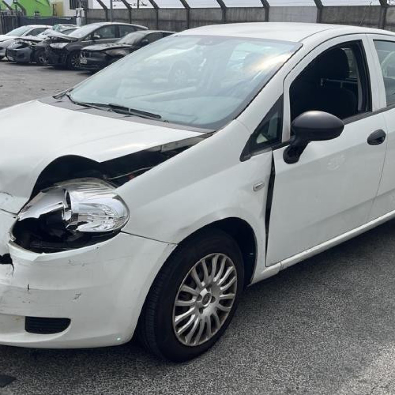 Poignee porte arriere gauche FIAT GRANDE PUNTO Photo n°5