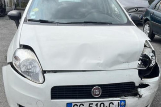 Poignee porte avant droit FIAT GRANDE PUNTO