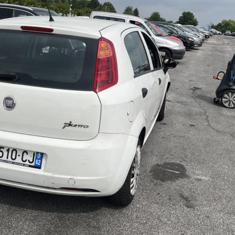 Plage arriere FIAT GRANDE PUNTO Photo n°9